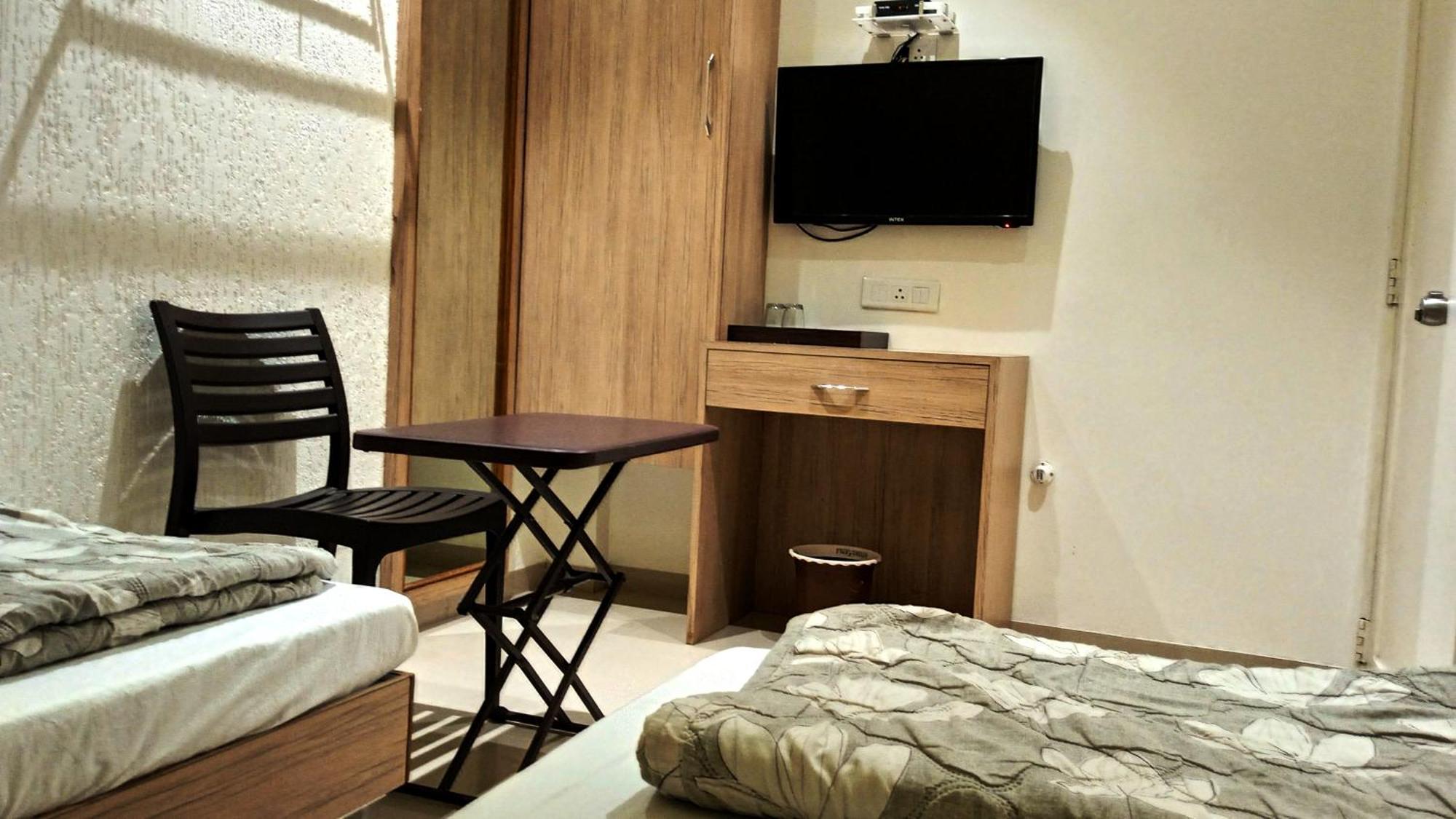 Hotel Ramniwas Jalgaon Luaran gambar