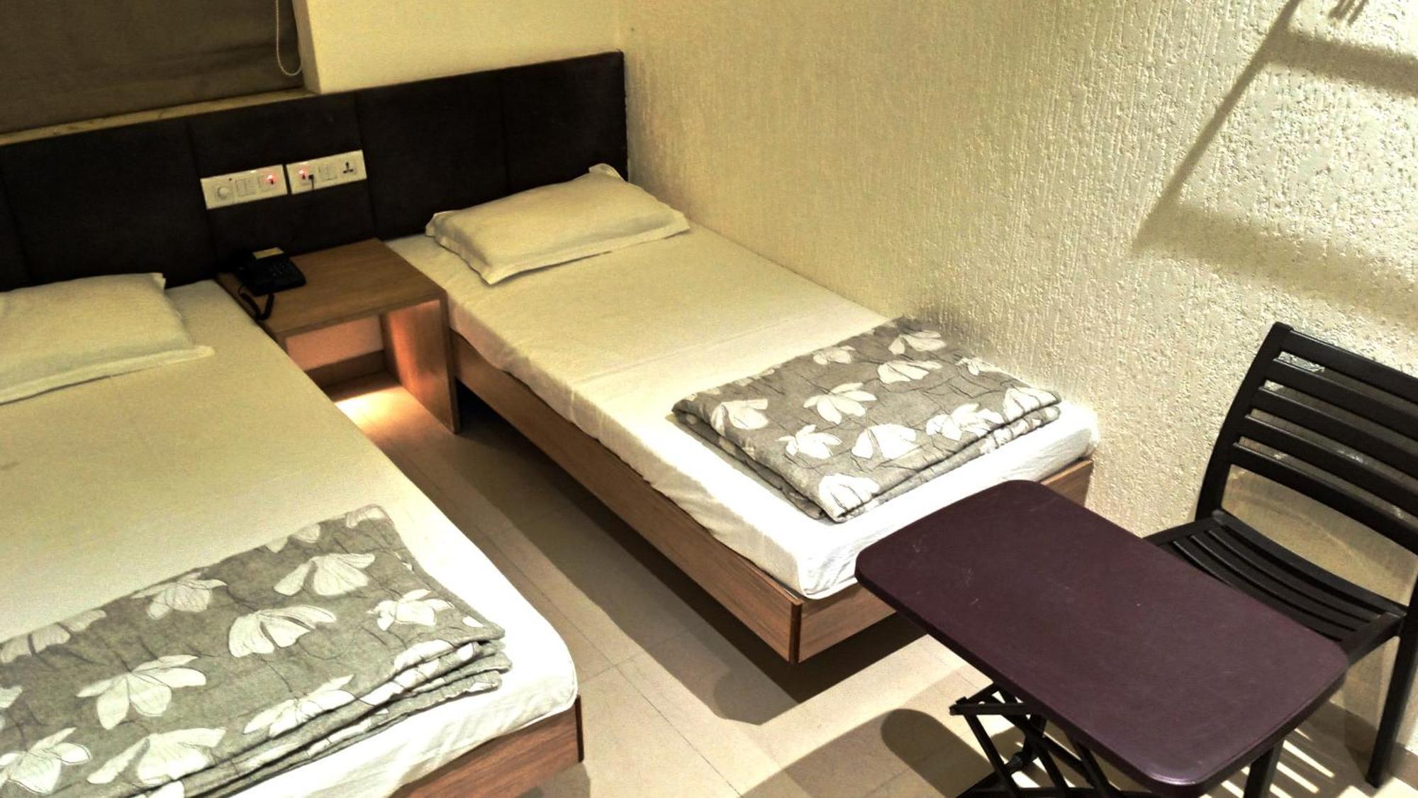 Hotel Ramniwas Jalgaon Luaran gambar